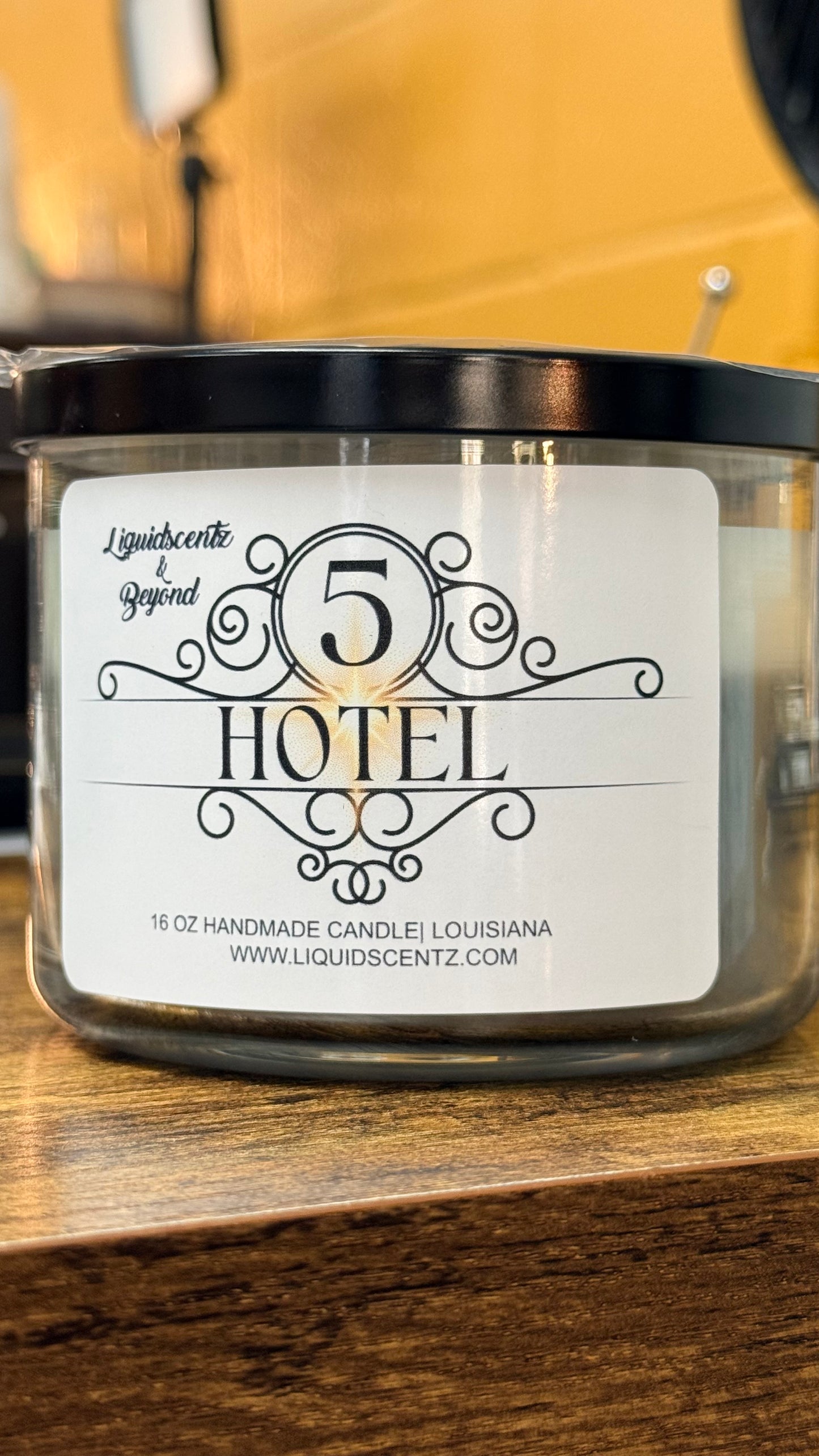 LARGE 16 OZ CANDLES WICK OR WICKLESS